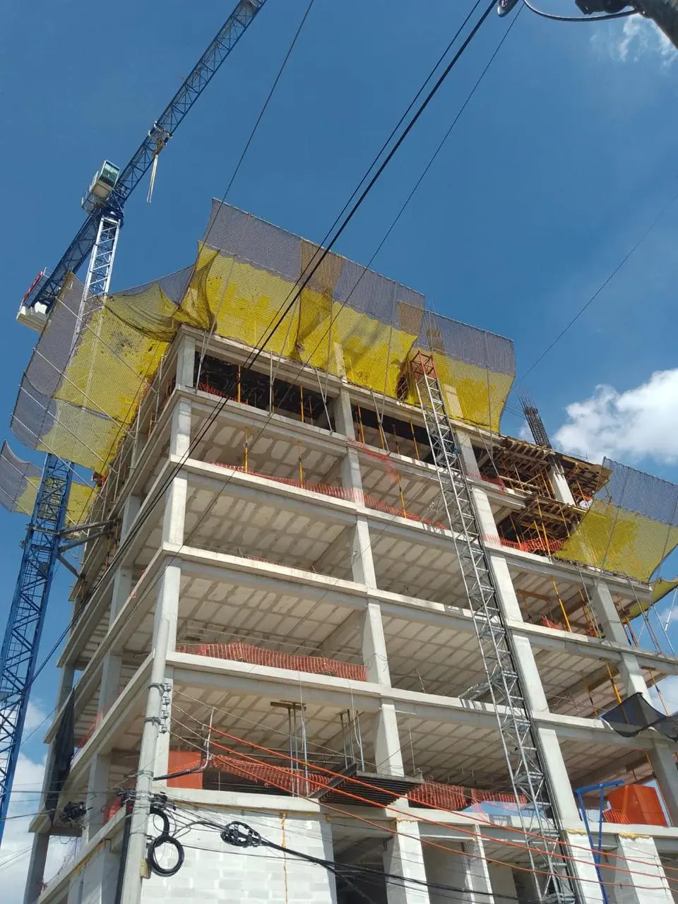 Galería Edificación Vertical Habitacional Col. Monraz, GDL 4